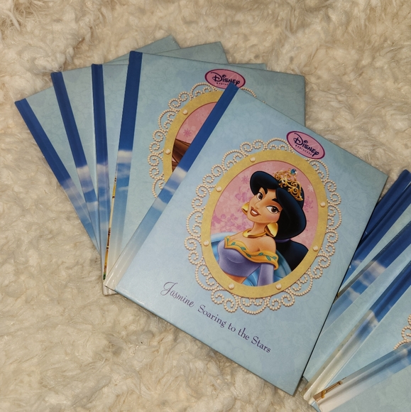 Disney Princess set of 10 books - Picture 5 of 8